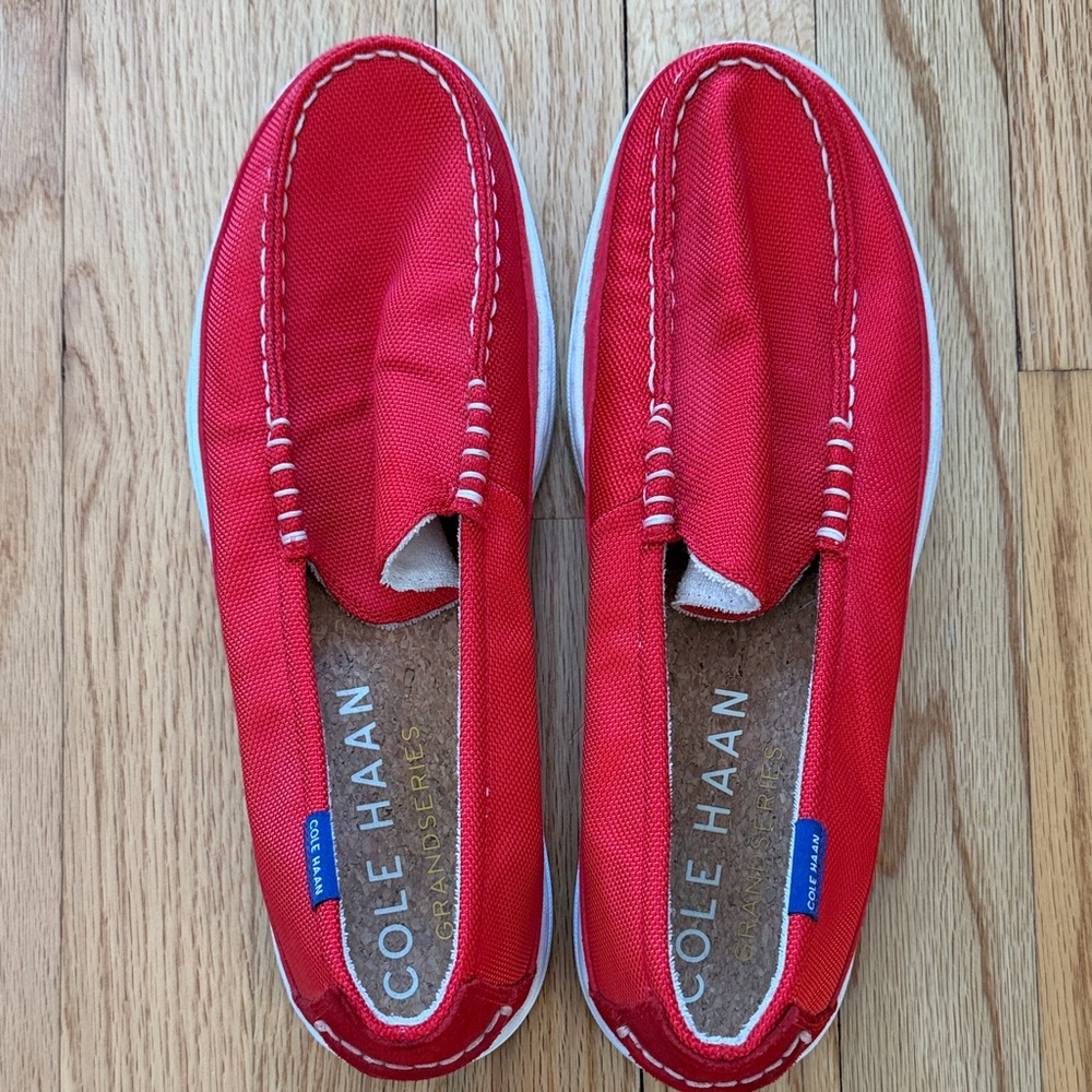 Men’s Cole Haan loafers, like new.  Size 9.5.